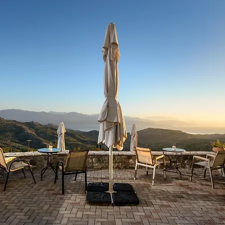 Gerofotis Traditional Est 1892 - Close To Aigio, Akoli, Selianitika Hotel Lakka (Peloponnese)