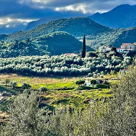 Hotel Gerofotis Traditional Est 1892 - Close To Aigio, Akoli, Selianitika