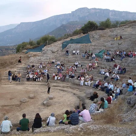 Hotel Gerofotis Traditional Est 1892 - Close To Aigio, Akoli, Selianitika Lákka