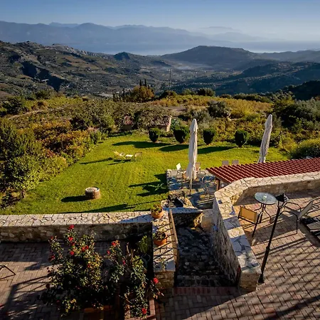 Gerofotis Traditional Est 1892 - Close To Aigio, Akoli, Selianitika 4* Lákka