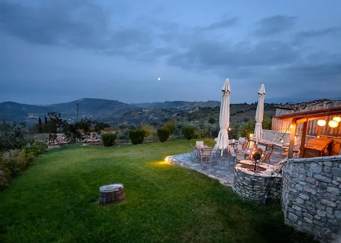 Hotel Gerofotis Traditional Est 1892 - Close To Aigio, Akoli, Selianitika