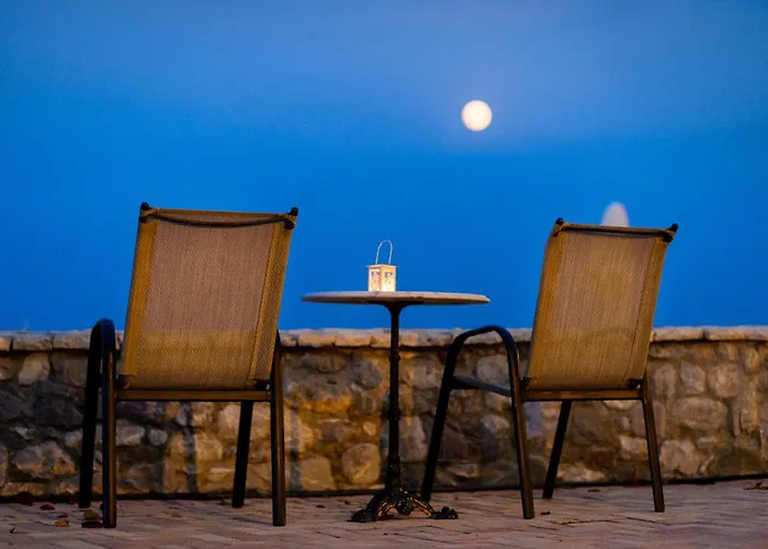 Gerofotis Traditional Est 1892 - Close To Aigio, Akoli, Selianitika 4* Lákka