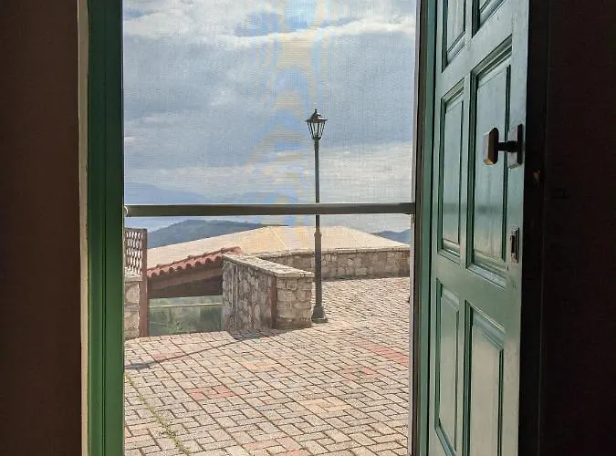 Gerofotis Traditional Est 1892 - Close To Aigio, Akoli, Selianitika Hotel Lákka