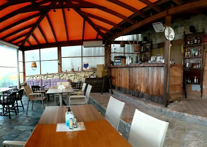 Gerofotis Traditional Est 1892 - Close To Aigio, Akoli, Selianitika Hotel Lákka
