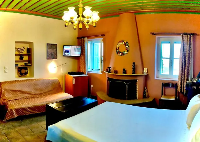 Gerofotis Traditional Est 1892 - Close To Aigio, Akoli, Selianitika Lákka