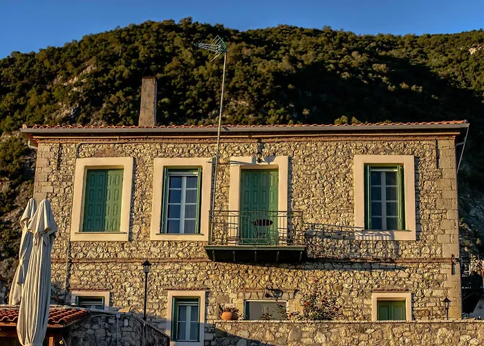 فندق Gerofotis Traditional Est 1892 - Close To Aigio, Akoli, Selianitika 4*